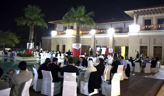 Katar'daki Türkiye mezunları iftarda buluştu