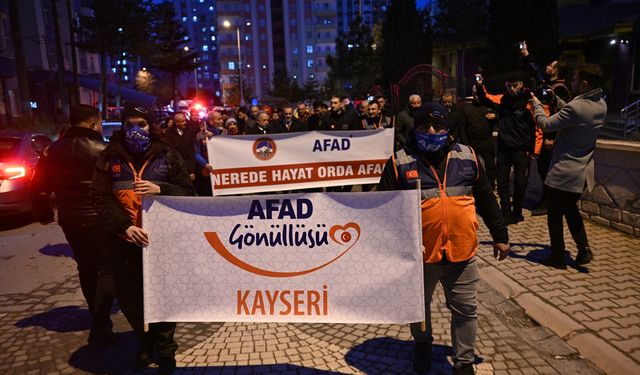 Kayseri'de 'sessiz yürüyüş' ve mahalle tahliye tatbikatı yapıldı