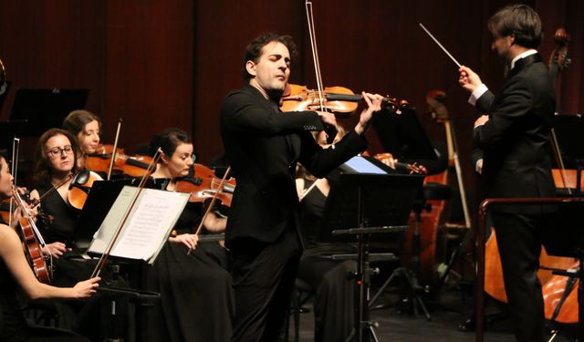 Keman virtüözü Ganiyev'den 6 Şubat depremlerinde hayatını kaybedenler anısına Eskişehir'de konser