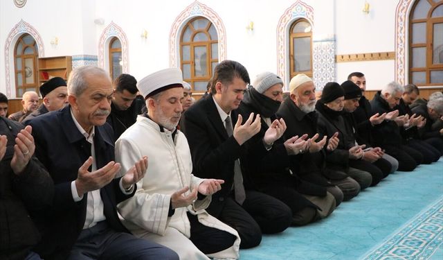 Kilis'te 6 Şubat depremlerinde hayatını kaybedenler anıldı