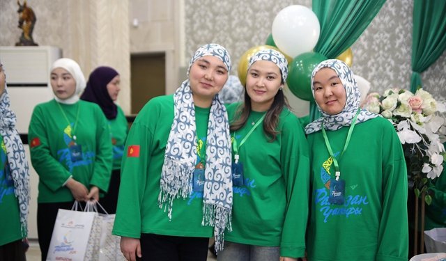 Kırgızistan'da 10. Geleneksel İftar Sofrası kuruldu