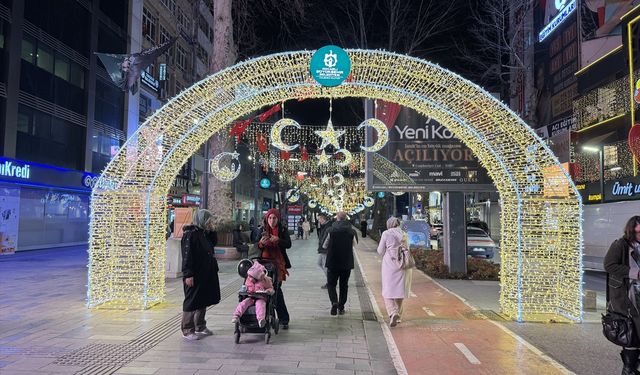 Kocaeli'de Yürüyüş Yolu ramazana özel ışıklandırıldı