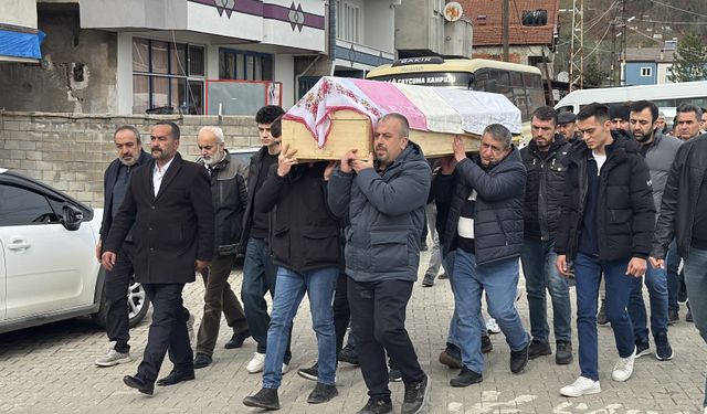 Kocaeli'nin Gebze ilçesinde ilkokul öğrencisine çarpan servis aracının sürücüsü tutuklandı