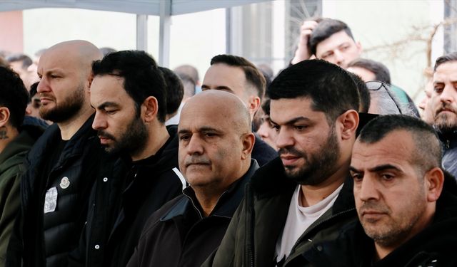 Kocaelispor-Beşiktaş maçında tribünden düşerek ölen taraftarın cenazesi defnedildi