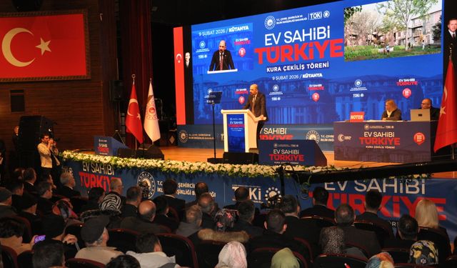 Kütahya'da 'Yüzyılın Konut Projesi' kapsamında yapılacak konutların kurası çekildi