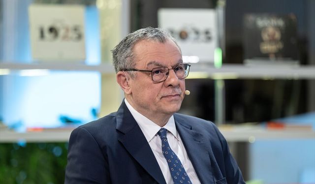 Kuveyt Türk Genel Müdürü Uyan: 'Enflasyon programında bir başarı elde edildi, enflasyon yüzde 30'lara çekildi. Buna paralel olarak faizlerin de aşağıya geldiğini görüyoruz'