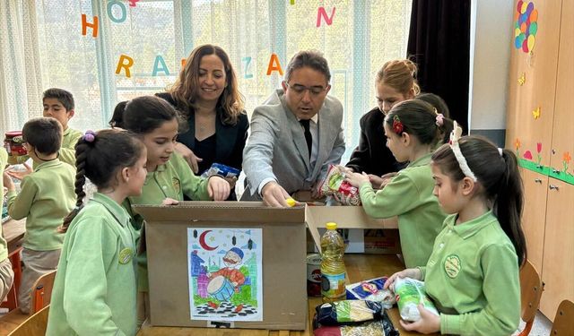 Marmaris'te ilkokul öğrencilerinden 'Maarifin Kalbinde Ramazan' etkinliği