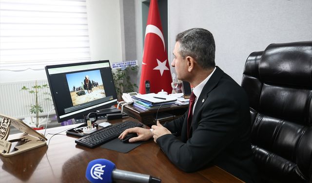 Muş İl Milli Eğitim Müdürü Altay, AA'nın 'Yılın Kareleri' oylamasına katıldı