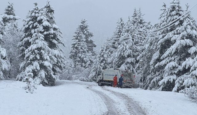 Orta ve Doğu Karadeniz'de kar etkili oldu