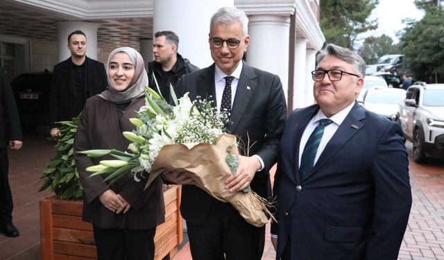 Sağlık Bakanı Kemal Memişoğlu, Zonguldak'ta ziyaretlerde bulundu