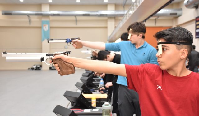 Sakarya'da 'Havalı Silahlar 1. Grup Müsabakaları' devam ediyor