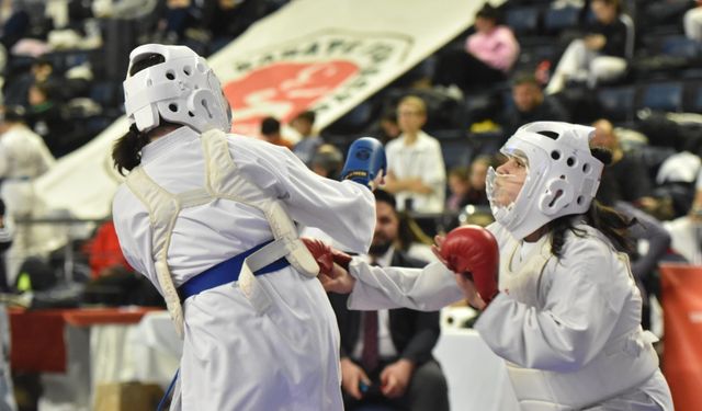Sakarya'daki 'Türkiye Yıldızlar Karate Ligi' müsabakaları sona erdi