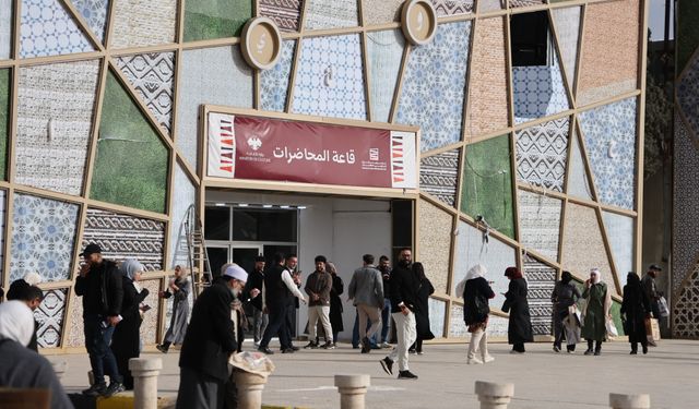 Şam Kitap Fuarı, Esed rejiminin devrilmesinden sonra Kürtçe ve Türkçe yayınların katılımıyla renklendi