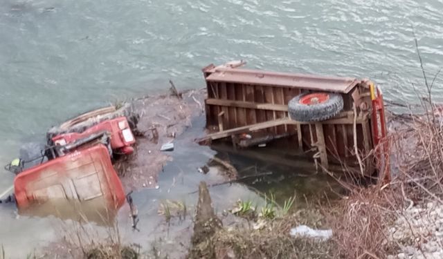 Samsun'da traktörün nehre devrilmesi sonucu 1 kişi öldü, 1 kişi yaralandı