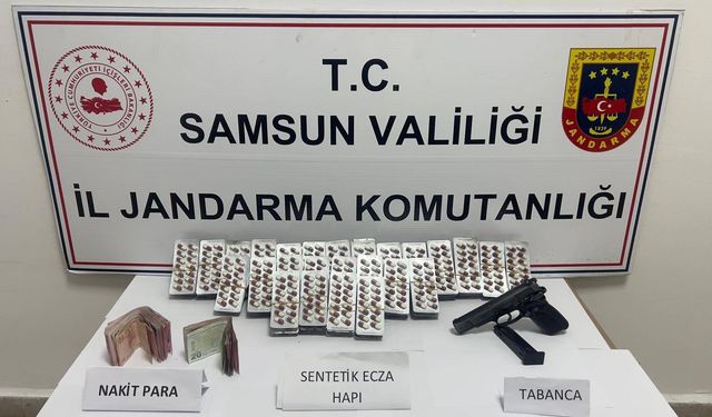 Samsun'da uyuşturucu operasyonlarında 8 zanlı yakalandı
