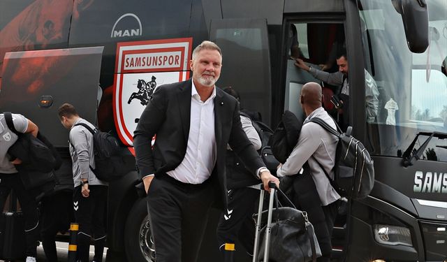 Samsunspor'u Konferans Ligi maçı için gittiği Üsküp'te taraftarlar karşıladı