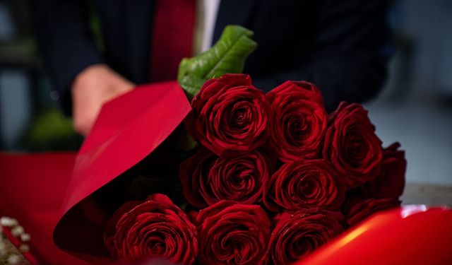 Sevgililer Günü'nün yeni trendi orkide ve kelebek buketler oldu