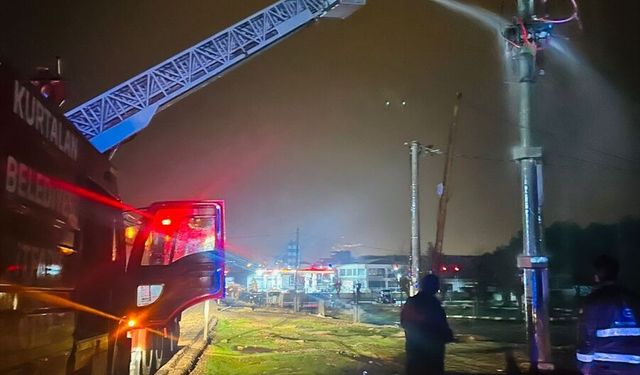 Siirt'te trafoda çıkan yangın söndürüldü