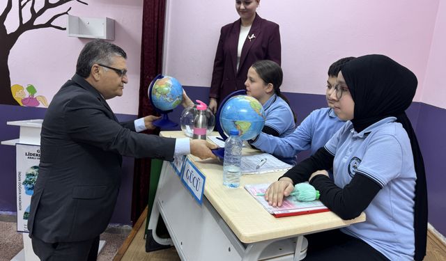 Sinop'ta öğrenciler münazara etkinliğinde doğa ve insan konusunu ele aldı