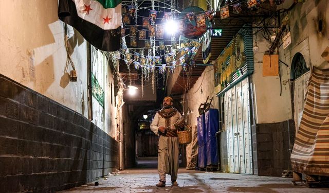 Suriyeli ramazan davulcusu, 'mirasını' Şam'da gelecek nesillere aktarmak istiyor