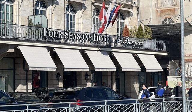 Talks between US, Ukraine begin in Geneva