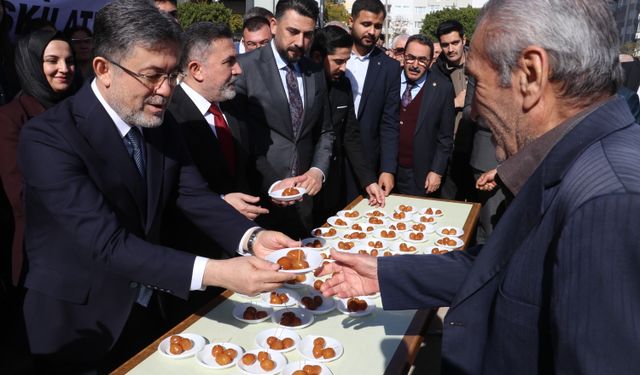 Tarım ve Orman Bakanı Yumaklı, Adana'da ziyaretlerde bulundu