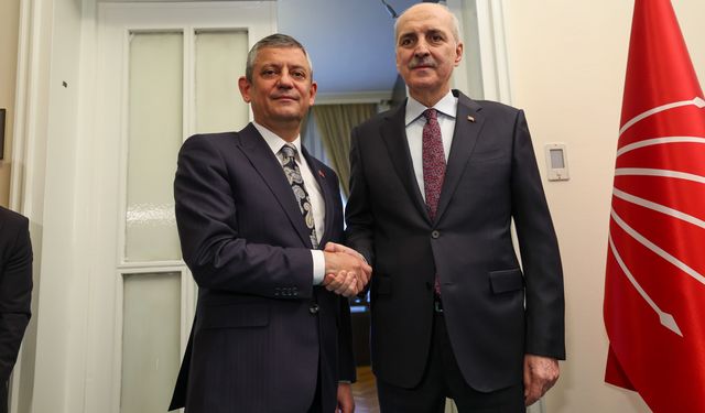 TBMM Başkanı Kurtulmuş, CHP Genel Başkanı Özel'i ziyaret etti
