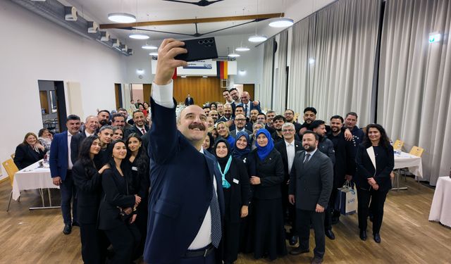 TBMM Sanayi ve Teknoloji Komisyonu Başkanı Varank Almanya'da Türk toplumuyla buluştu