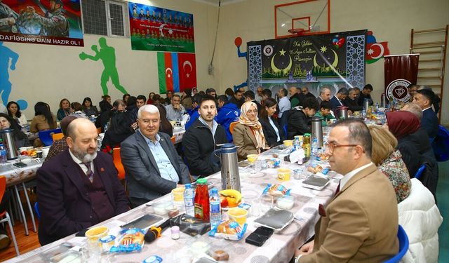 TDV Bakü Türk Lisesi'nde iftar programı düzenlendi