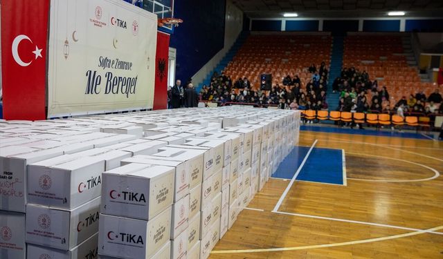 TİKA'dan Arnavutluk'ta ihtiyaç sahibi ailelere ramazan yardımı