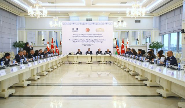 Türkiye-Azerbaycan-Gürcistan Parlamentoları Dışişleri Komisyonları Bakü'de toplandı