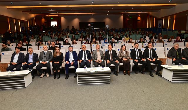 Van'da üniversite öğrencileri dolandırıcılık olaylarına karşı bilgilendirildi