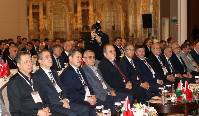 Yargıtay Başkanı Kerkez, İzmir'de 'deprem-ceza davaları' konulu çalıştayda konuştu: