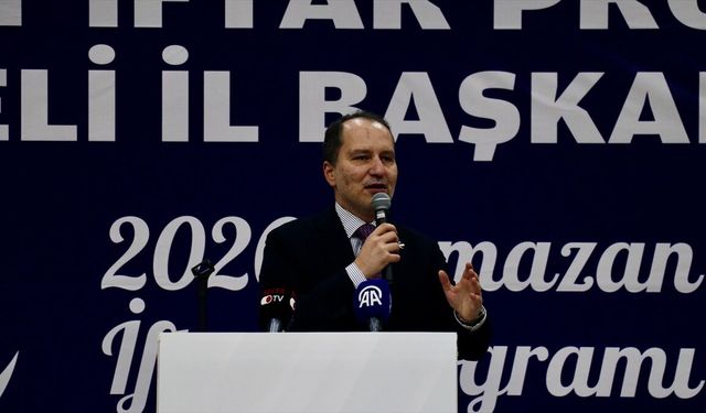 Yeniden Refah Partisi Genel Başkanı Erbakan Kocaeli'de partisinin iftar programına katıldı