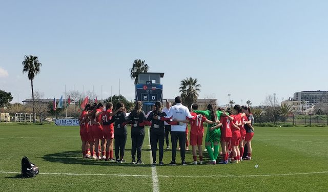 19 Yaş Altı Kadın Futbol Milli Takımı, Ekvator Ginesi'ni 2-0 yendi