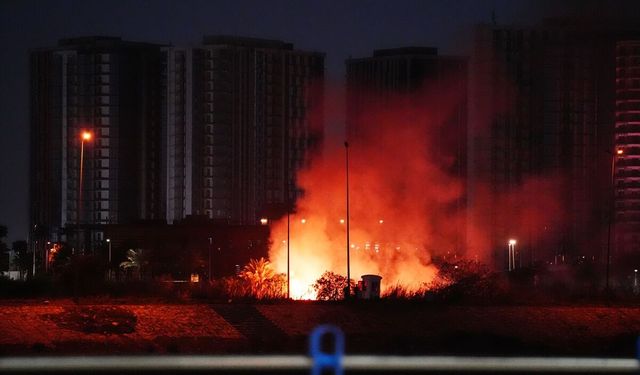ABD'nin Bağdat Büyükelçiliği yerleşkesi çevresinde kamikaze İHA ile düzenlenen saldırı sonrası yangın çıktı