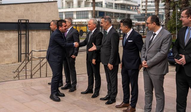 Adalet Bakan Yardımcısı Can Tuncay, İzmir Adliyesini ziyaret etti