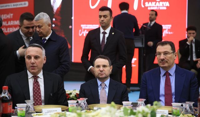 Adalet Bakanı Gürlek, Sakarya'da gazi ve şehit aileleriyle iftarda buluştu: