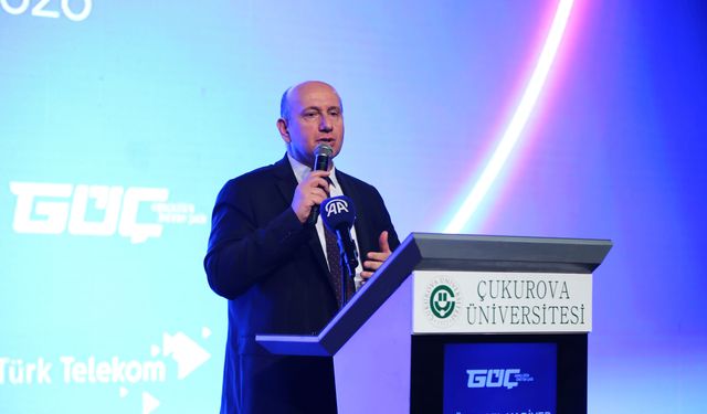 Adana'da 'Doğu Akdeniz Bölgesel Kariyer Fuarı' başladı