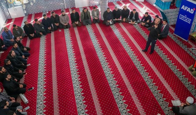 AFAD'dan Diyarbakır'daki imamlara camilerde 'afetler öncesi hazırlık' eğitimi