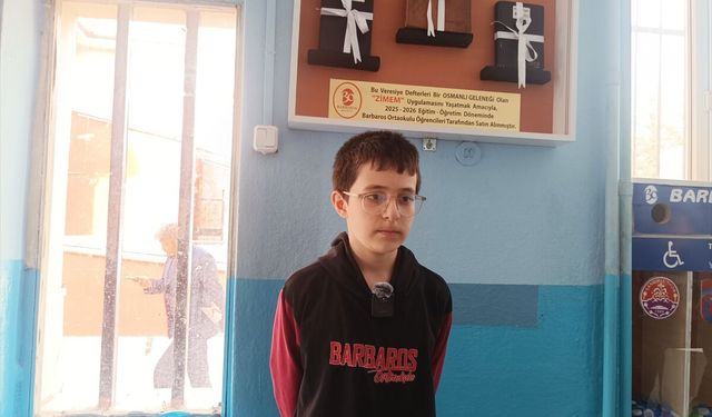 Afyonkarahisar'da öğretmen ve öğrenciler, veresiye defterlerindeki borçları kapattı