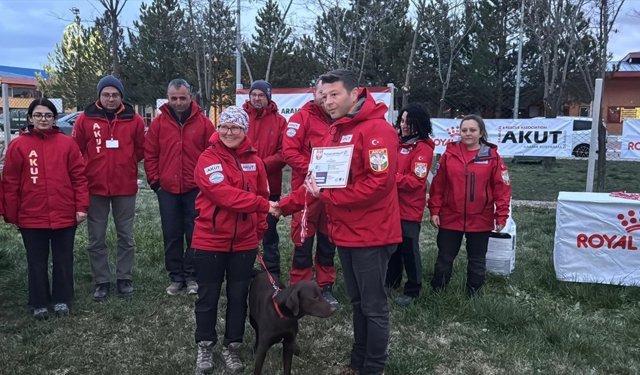 Afyonkarahisar'da Uluslararası ve Ulusal Arama Köpekleri Sınavı sona erdi