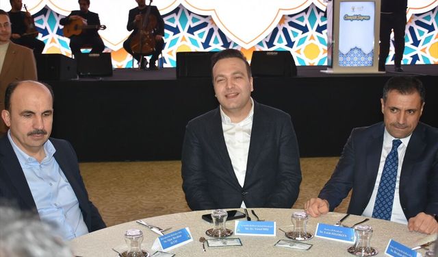 AK Parti Gençlik Kolları Genel Başkanı İbiş, Konya'da sahur programında konuştu: