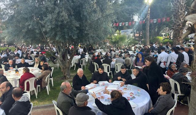 AK Parti Genel Sekreteri İnan, İzmir'deki iftar programında konuştu: