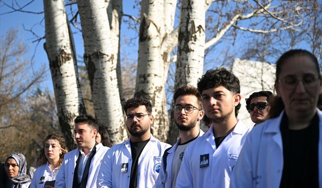 Alkollü sürücünün hayattan kopardığı tıp öğrencisi Yaren, okulunda anıldı