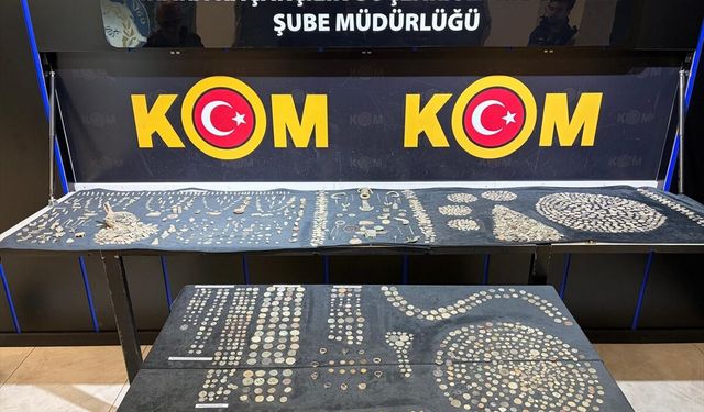 Ankara'da 6 bin 382 parça tarihi eser ele geçirildi