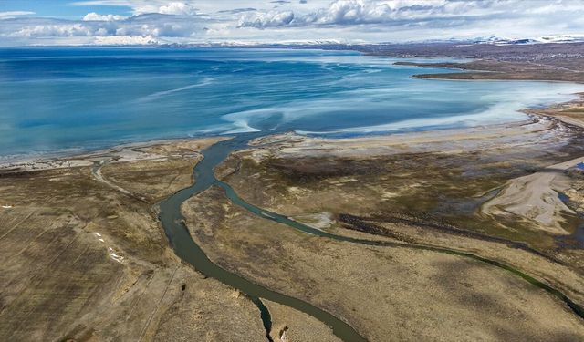Artan yağışlar kuraklıktan etkilenen Van Gölü Havzası için umut oldu