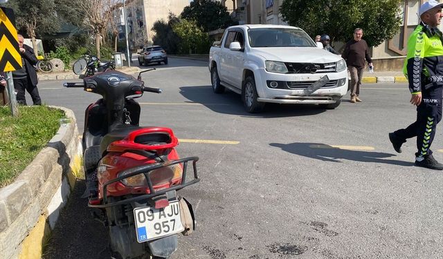 Aydın'da pikabın çarptığı motosikletteki karı koca yaralandı