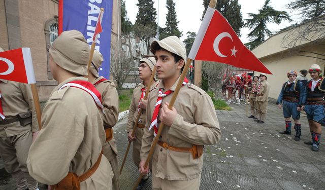 Balıkesir Lisesinin şehit izcileri için temsili uğurlama töreni düzenlendi