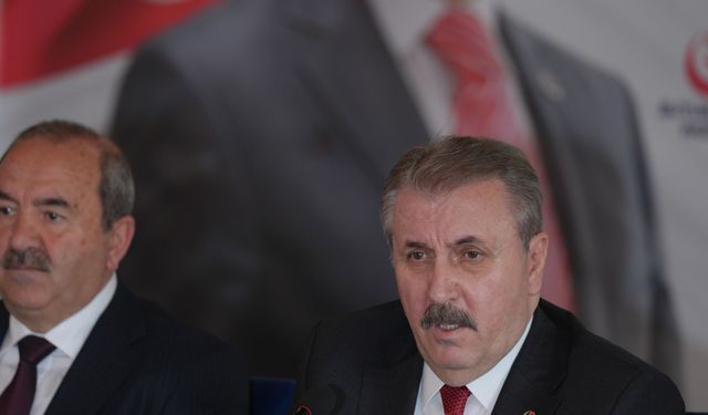 BBP Genel Başkanı Destici, Erzurum'da basın mensuplarıyla buluştu: